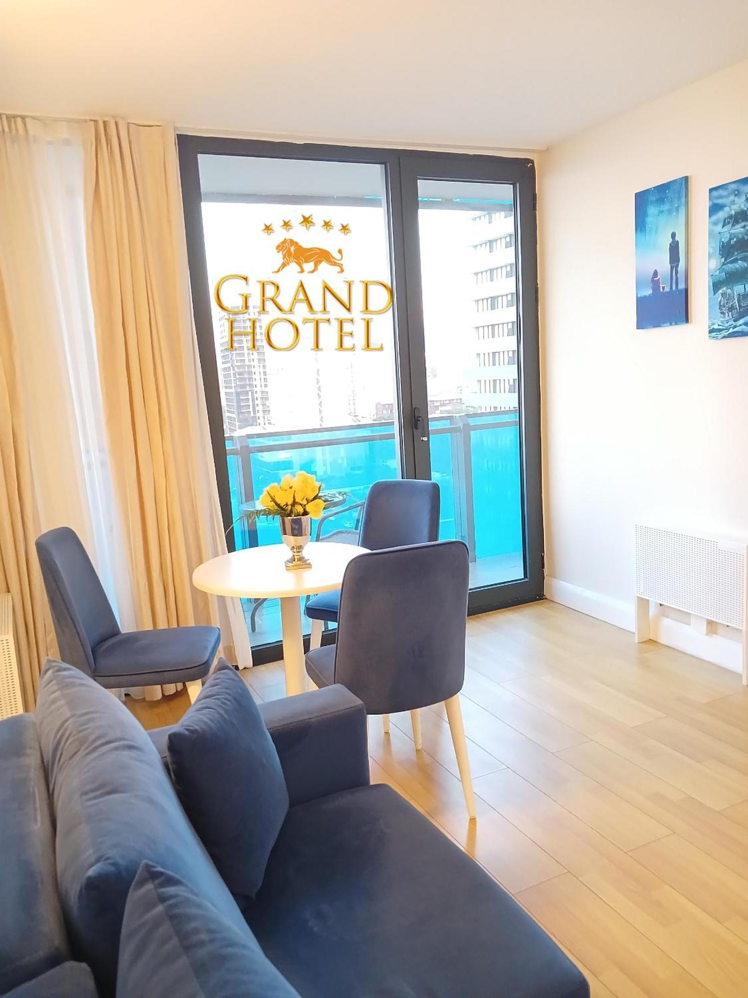 Grand Hotel ☆ Orbi City Batum Dış mekan fotoğraf