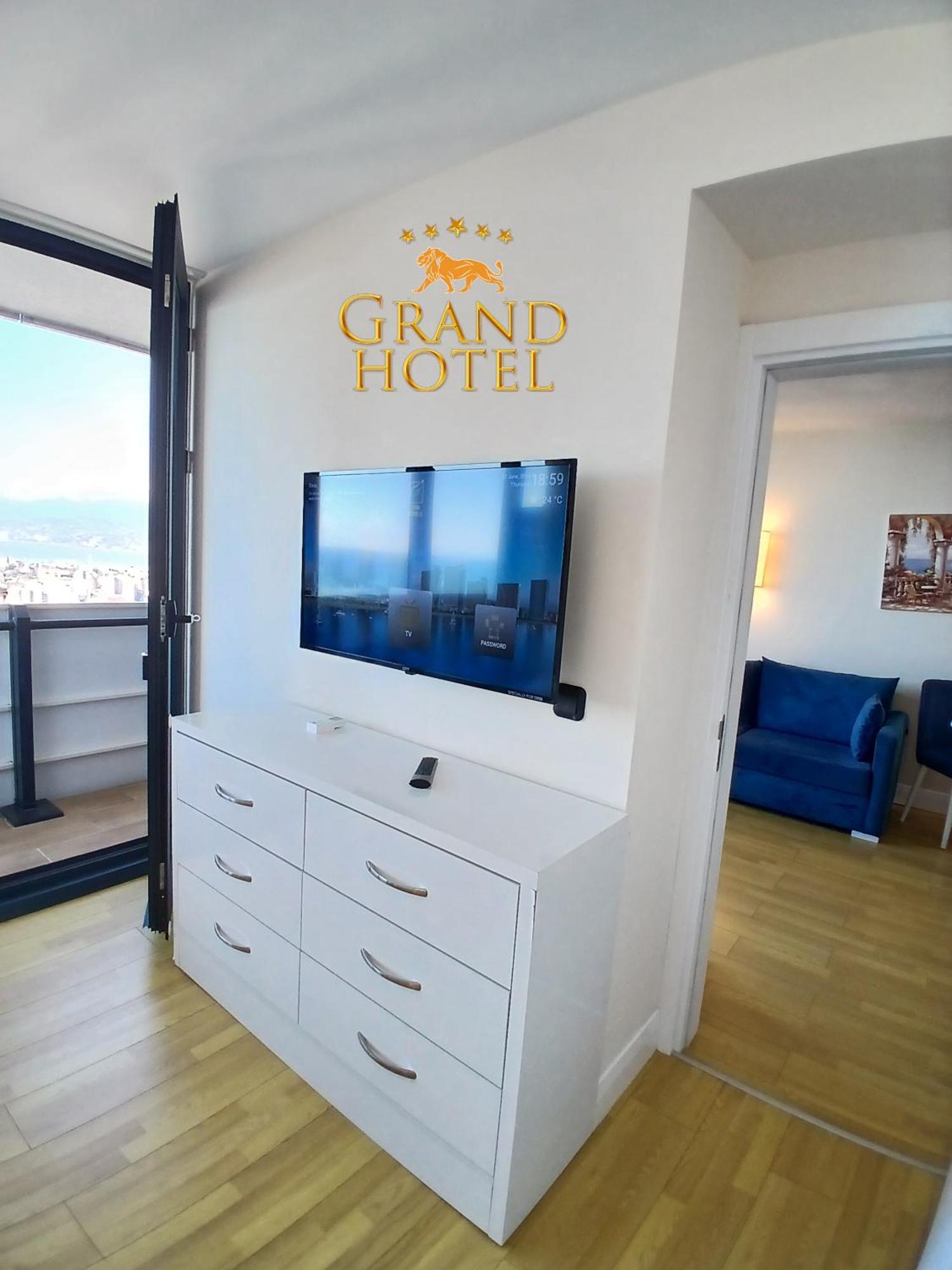 Grand Hotel ☆ Orbi City Batum Dış mekan fotoğraf