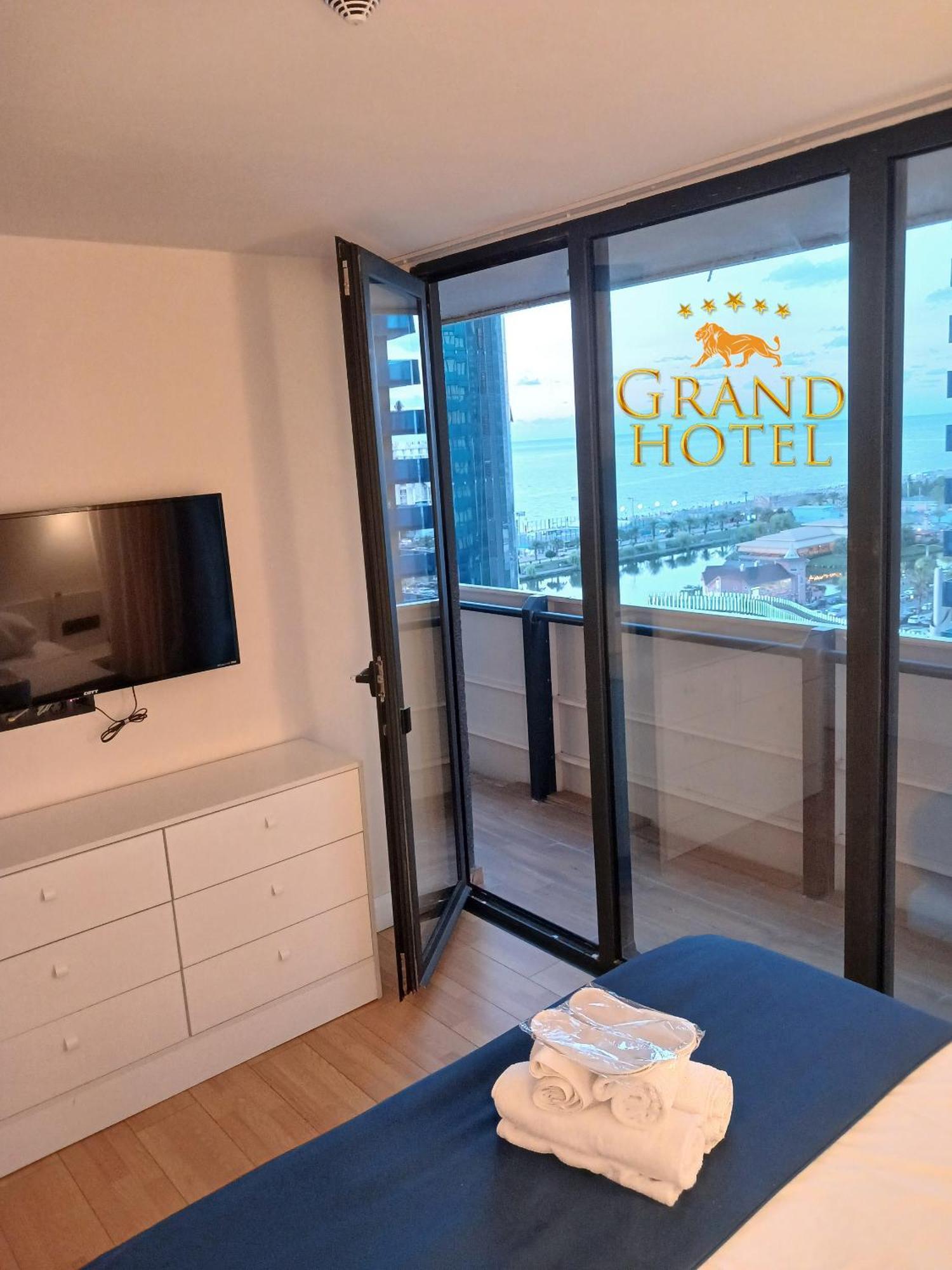 Grand Hotel ☆ Orbi City Batum Dış mekan fotoğraf
