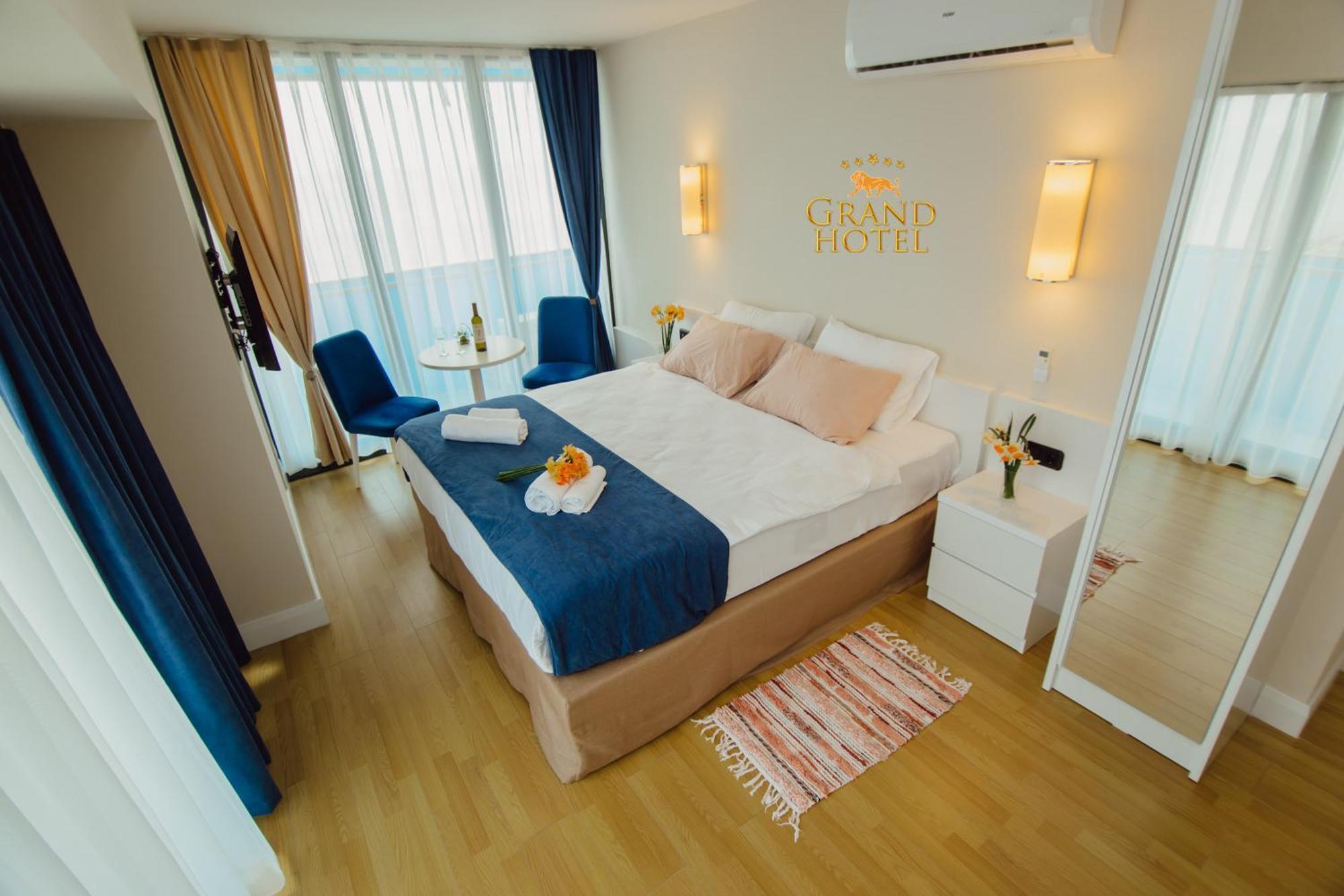 Grand Hotel ☆ Orbi City Batum Dış mekan fotoğraf