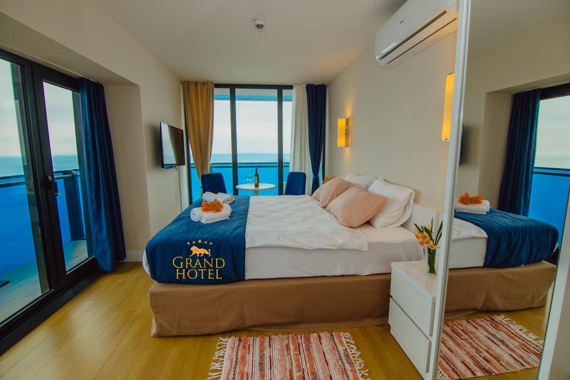 Grand Hotel ☆ Orbi City Batum Dış mekan fotoğraf