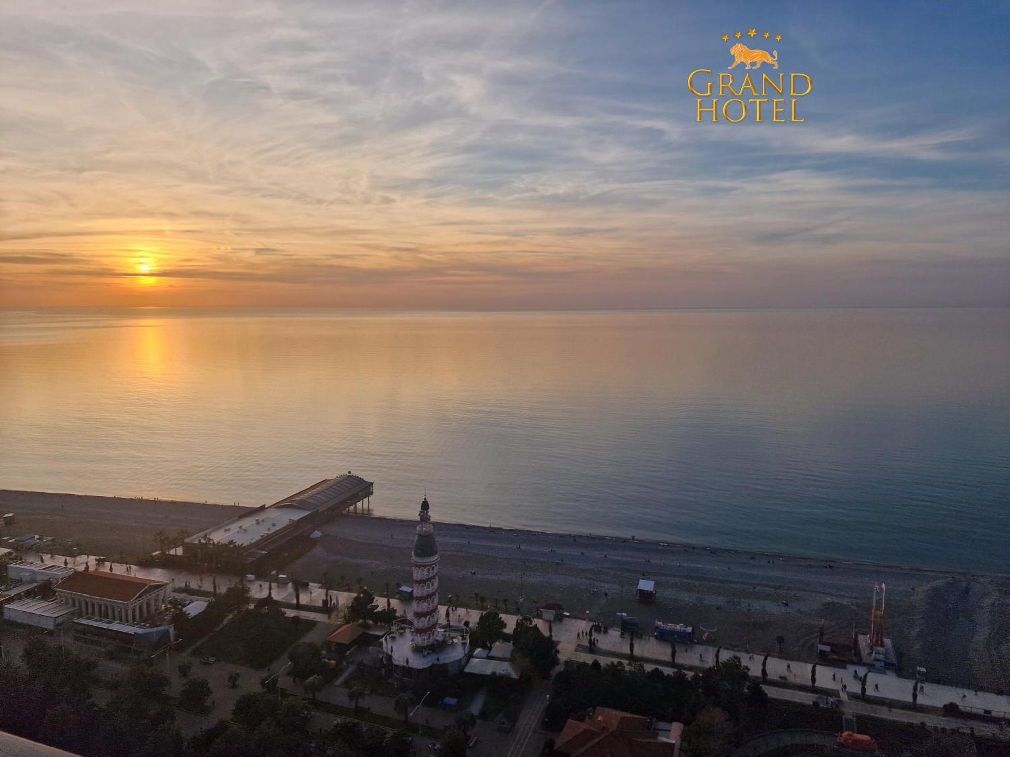 Grand Hotel ☆ Orbi City Batum Dış mekan fotoğraf